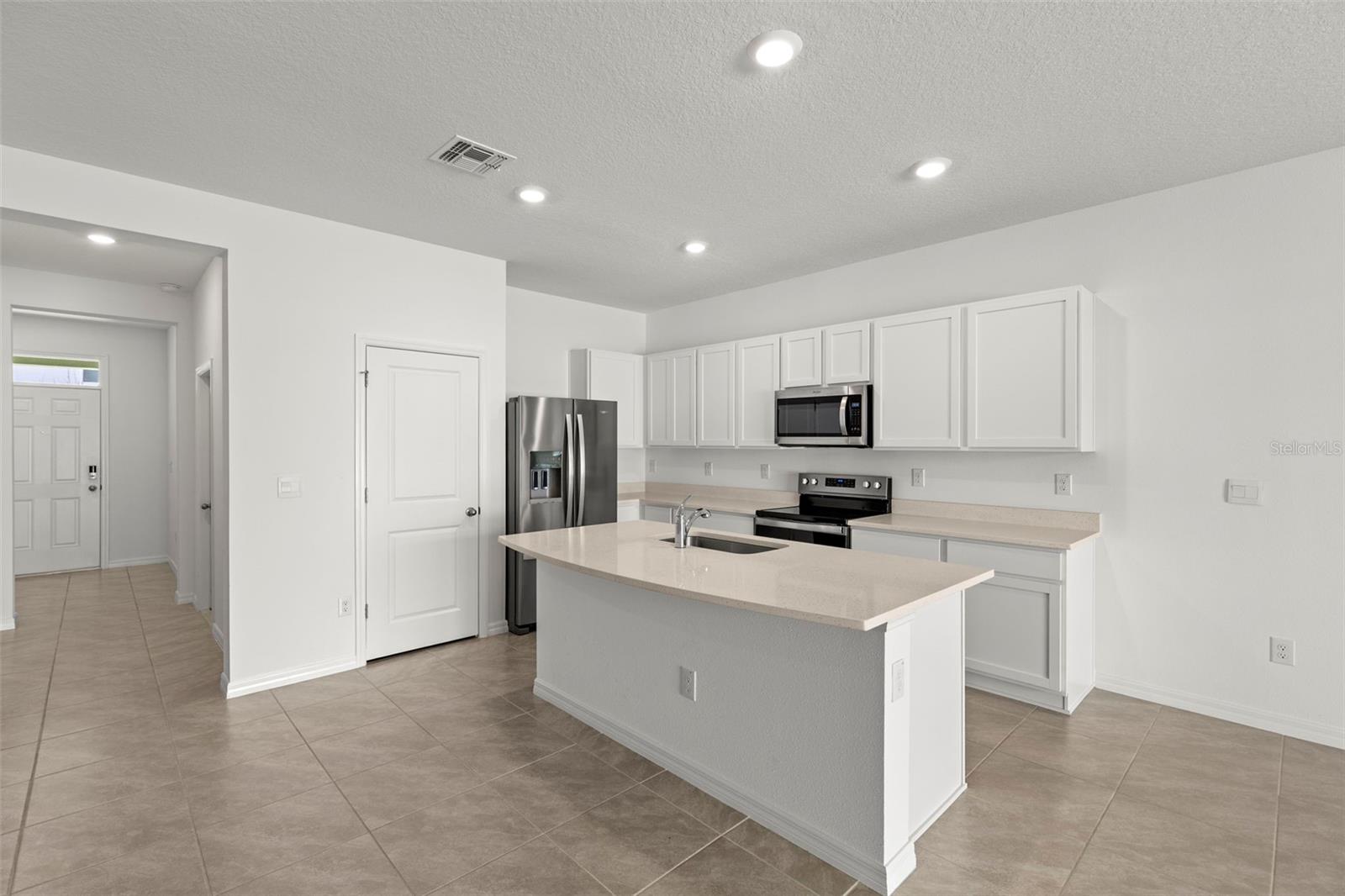 Image 6 of 35 For 17205 Bigleaf Mahogany Lane