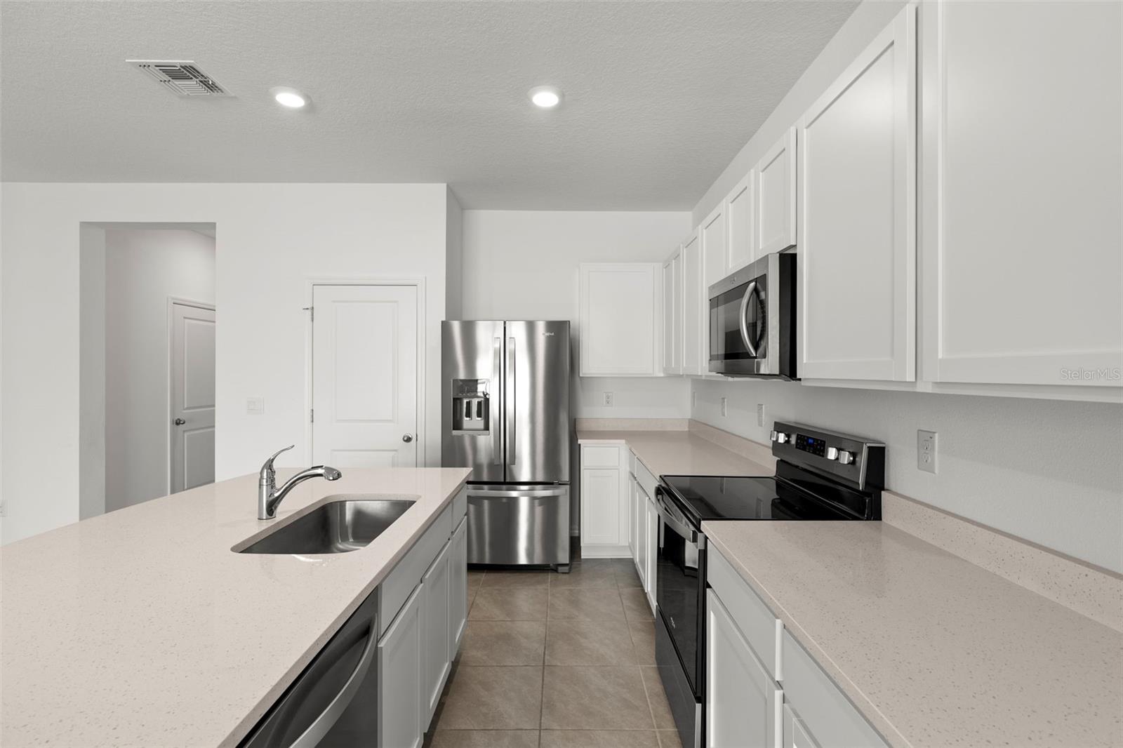 Image 8 of 35 For 17205 Bigleaf Mahogany Lane