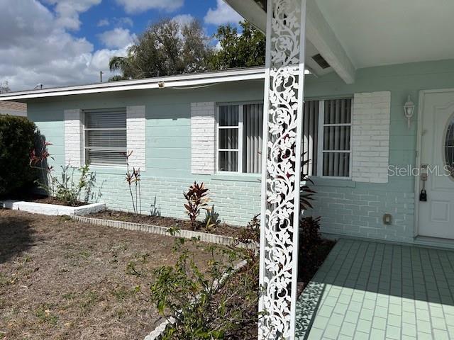 Image 3 of 20 For 6483 43rd Avenue N