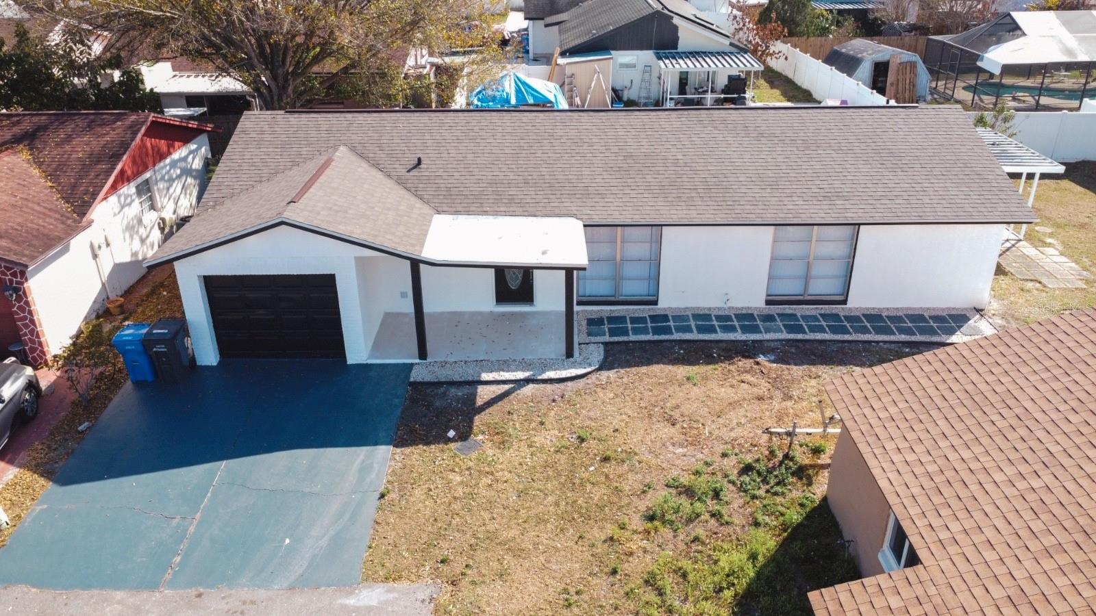 Image 34 of 35 For 7502 Pond View Court