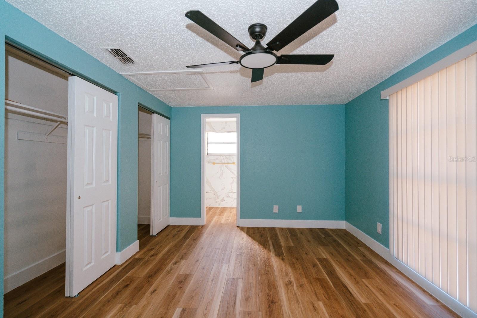 Image 4 of 35 For 7502 Pond View Court