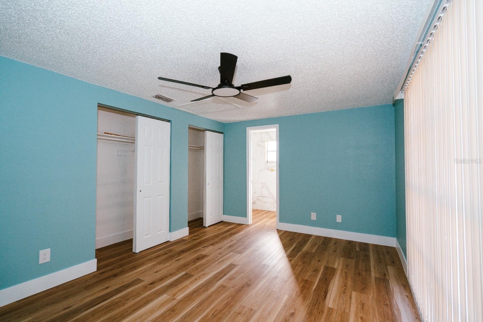 Image 5 of 35 For 7502 Pond View Court