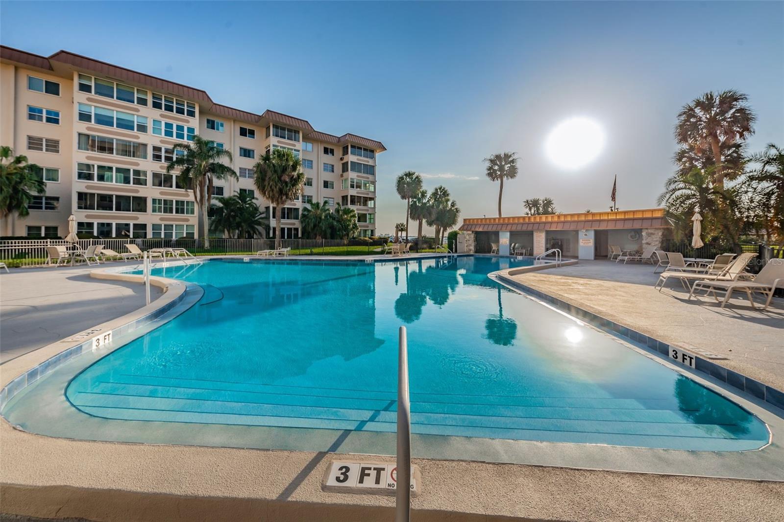 Image 18 of 40 For 632 Edgewater Drive 139