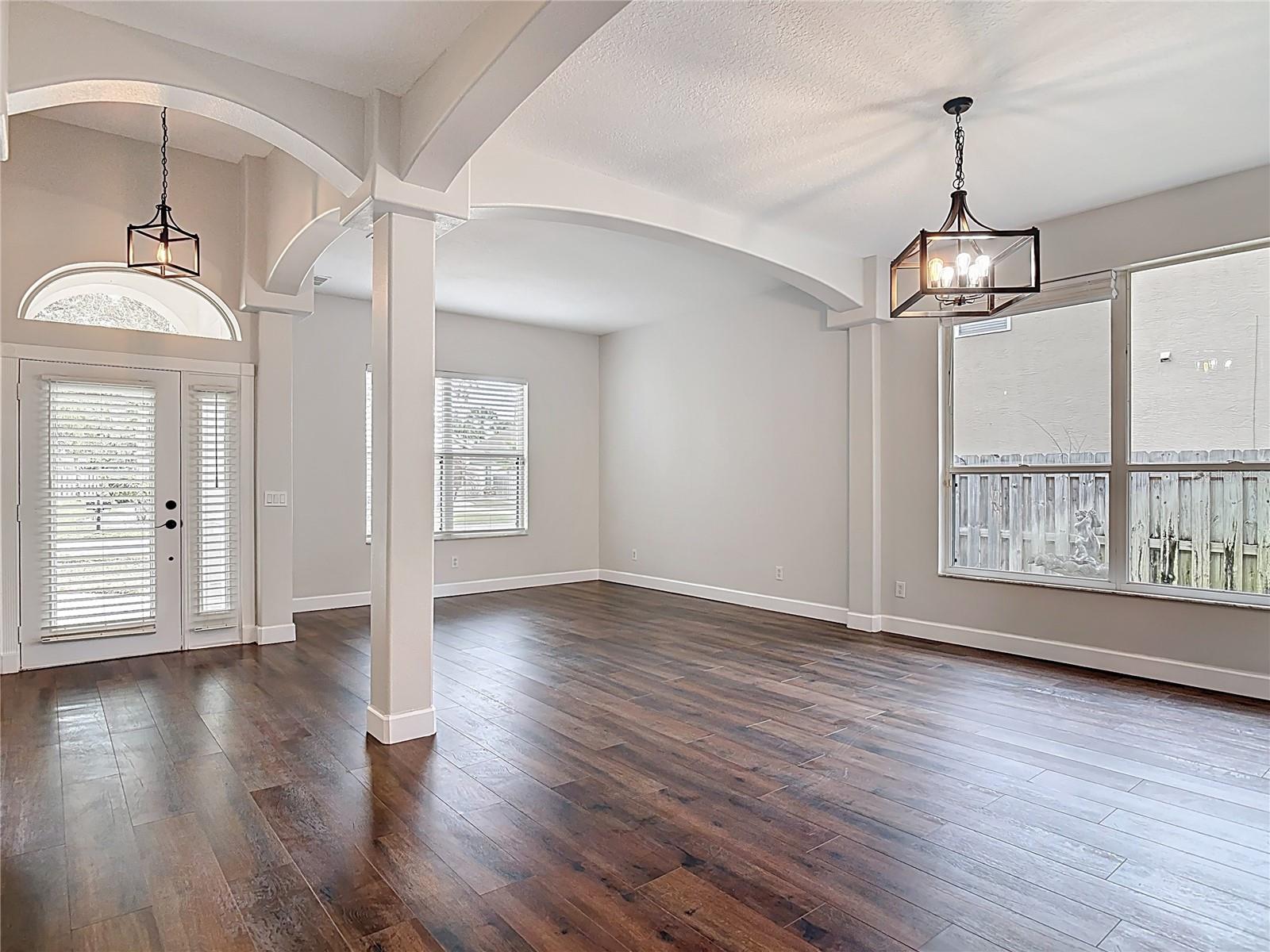 Image 17 of 69 For 6 Lionshead Drive