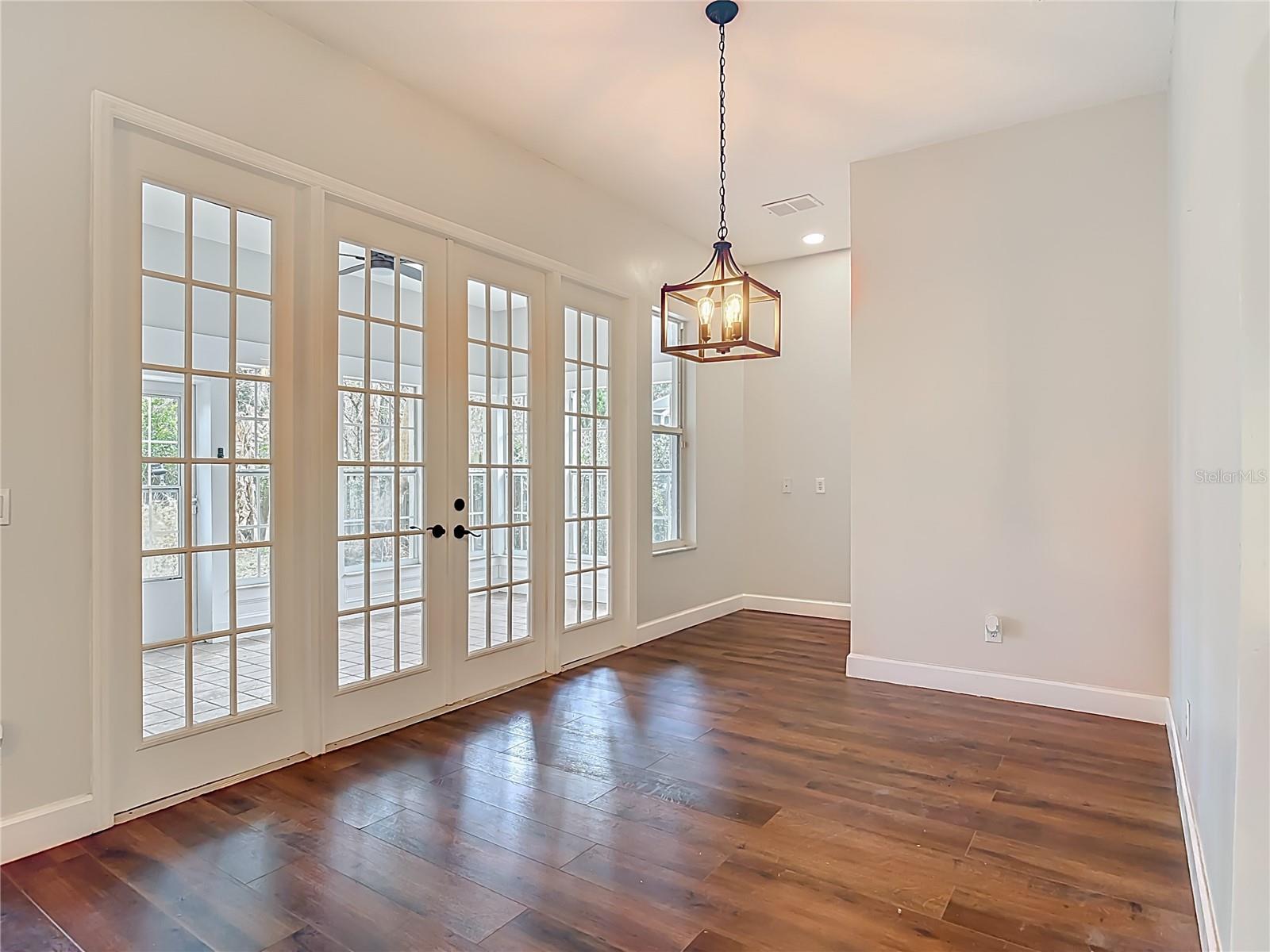 Image 27 of 69 For 6 Lionshead Drive