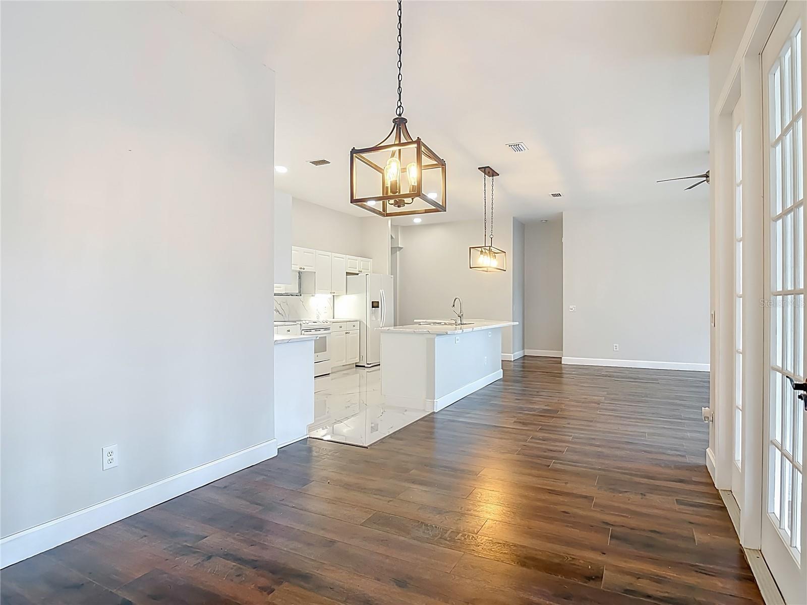 Image 28 of 69 For 6 Lionshead Drive