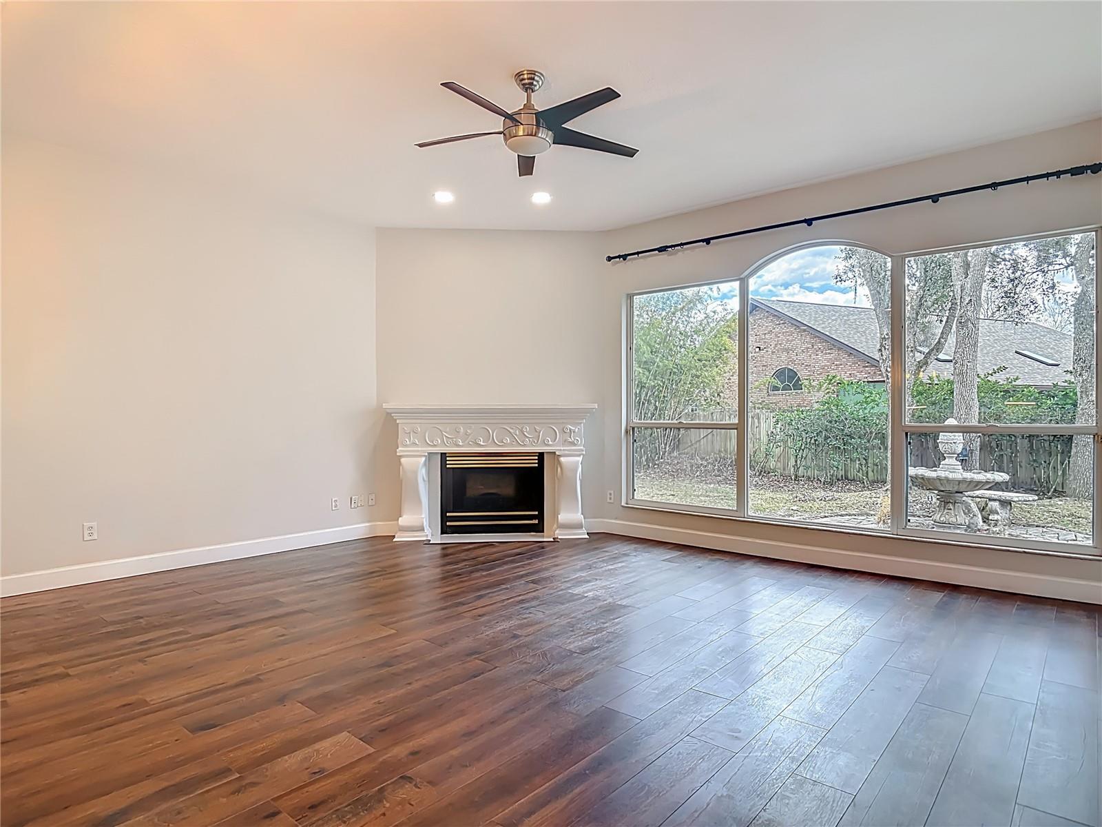 Image 31 of 69 For 6 Lionshead Drive