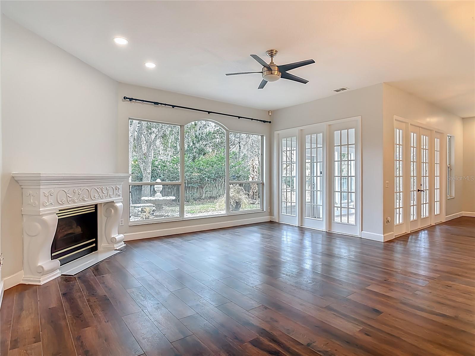 Image 32 of 69 For 6 Lionshead Drive