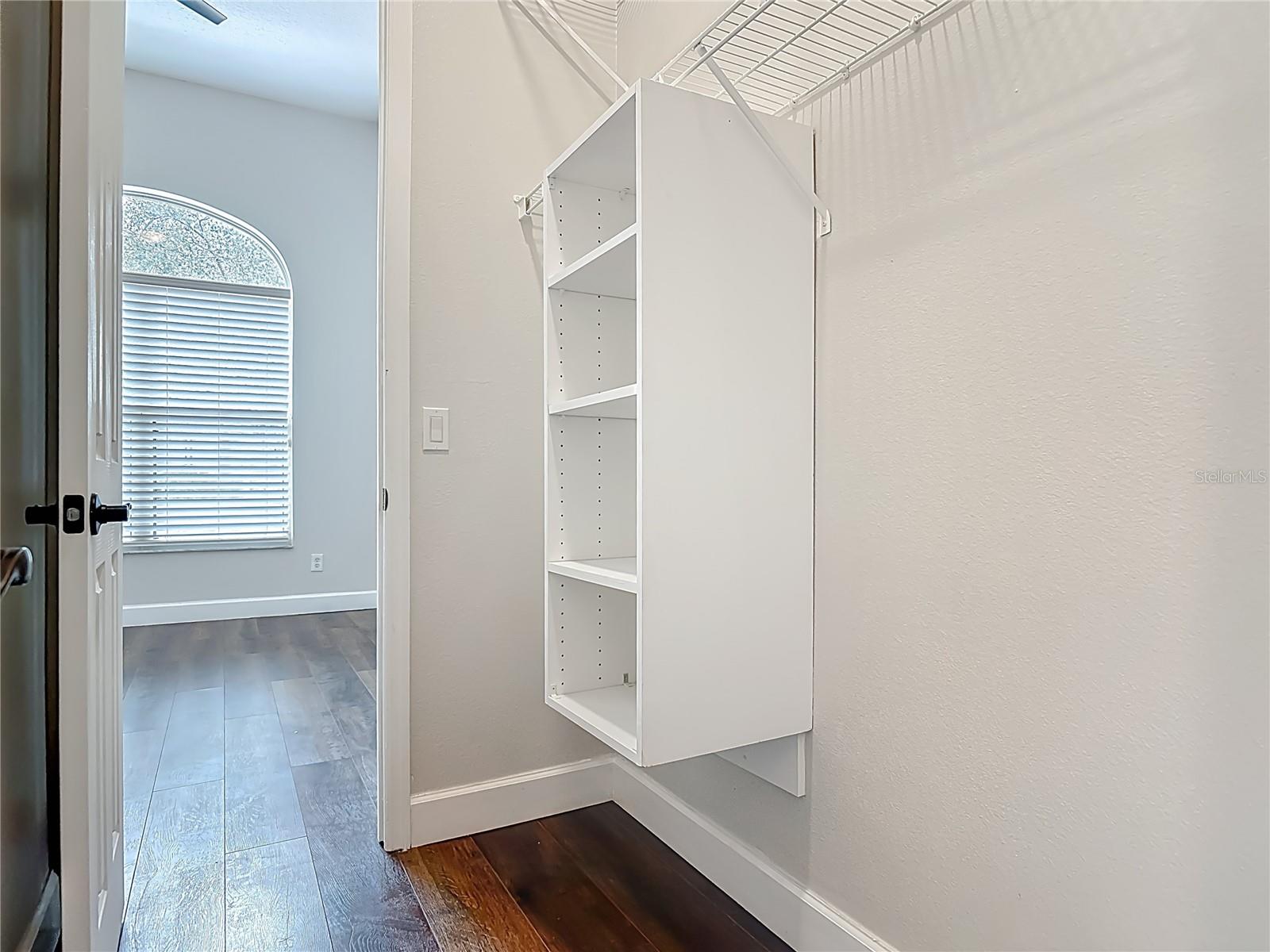 Image 40 of 69 For 6 Lionshead Drive