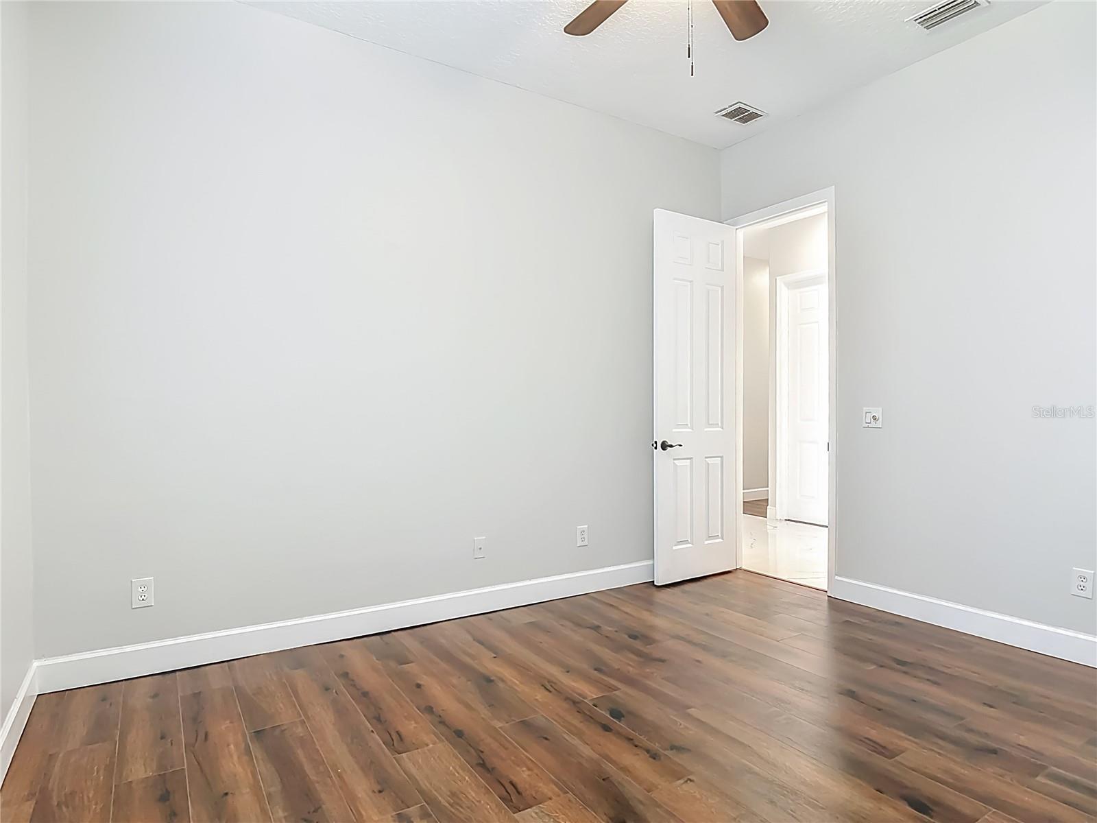 Image 48 of 69 For 6 Lionshead Drive