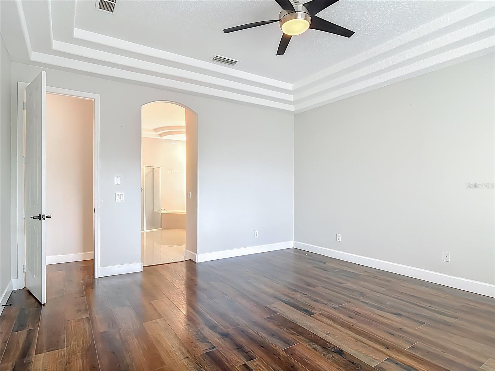 Image 51 of 69 For 6 Lionshead Drive