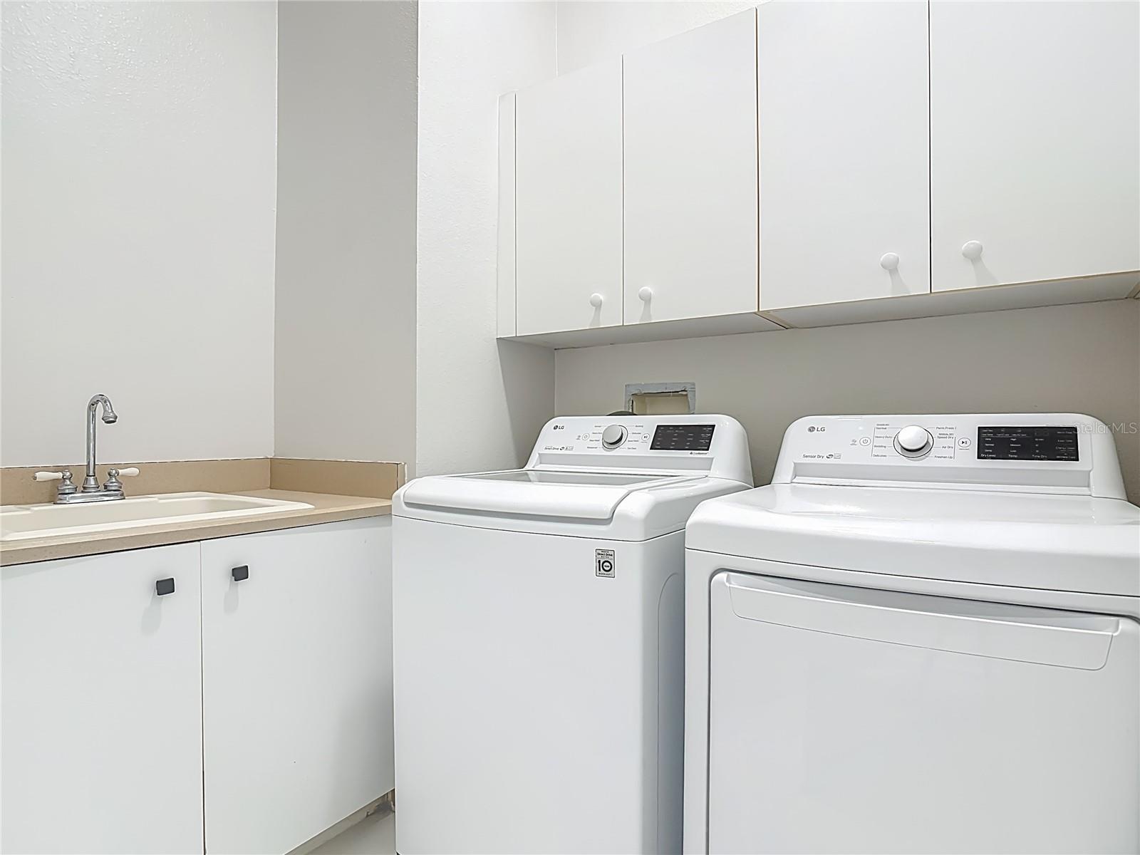 Image 58 of 69 For 6 Lionshead Drive