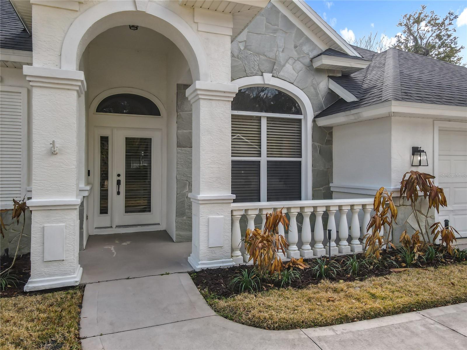 Image 8 of 69 For 6 Lionshead Drive