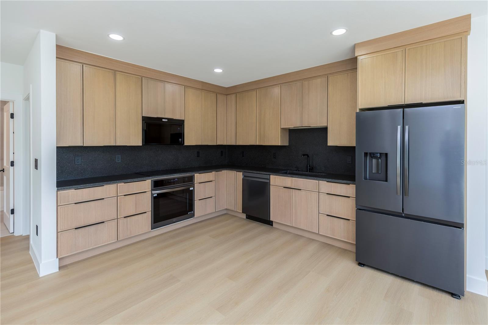 Image 15 of 56 For 1834-1836 19th Street S