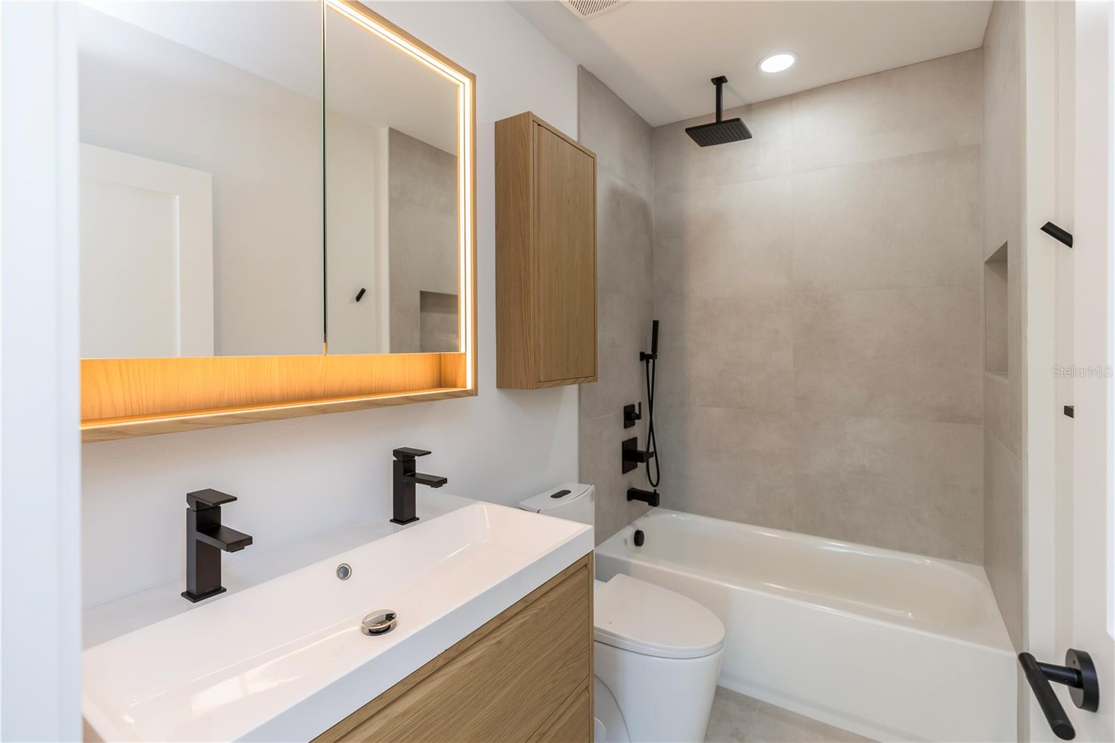 Image 22 of 56 For 1834-1836 19th Street S