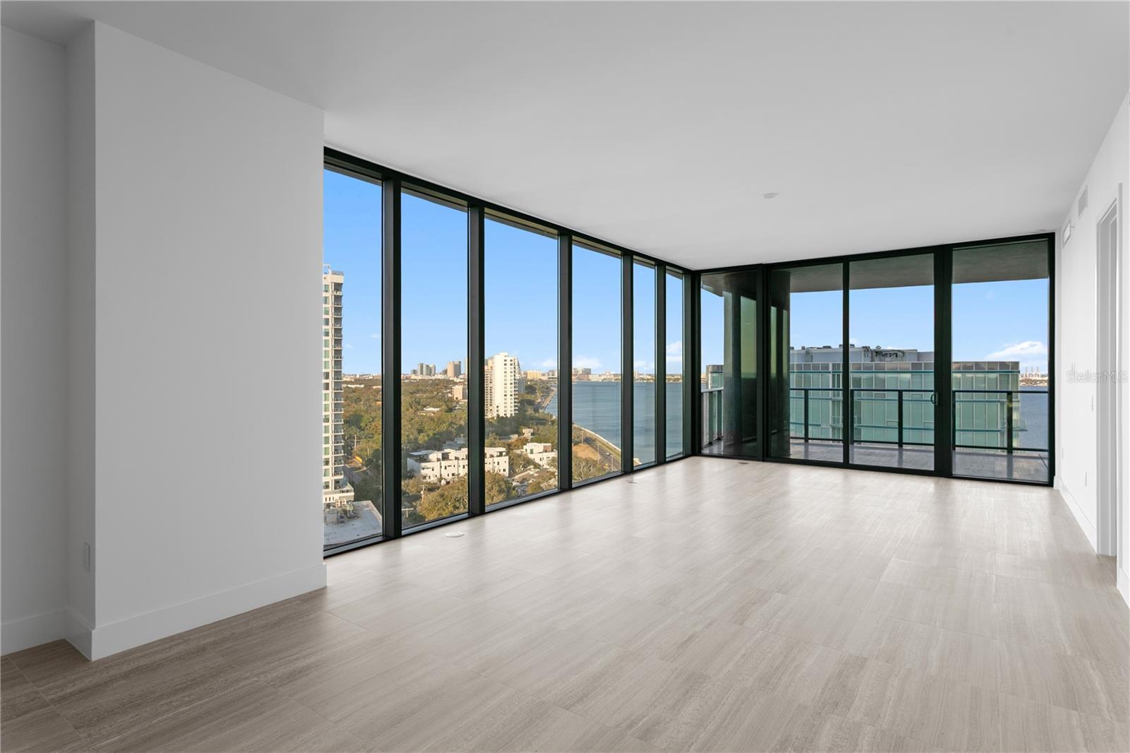 Image 3 of 47 For 3015 Ysabella Avenue 1601