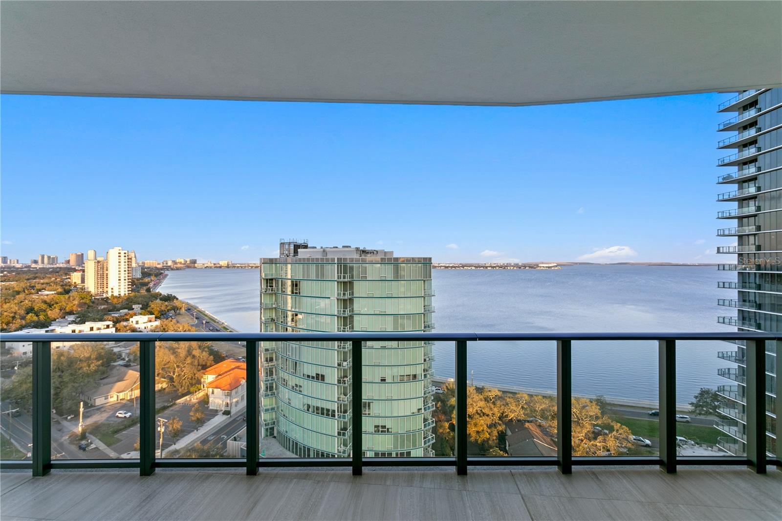 Image 4 of 47 For 3015 Ysabella Avenue 1601