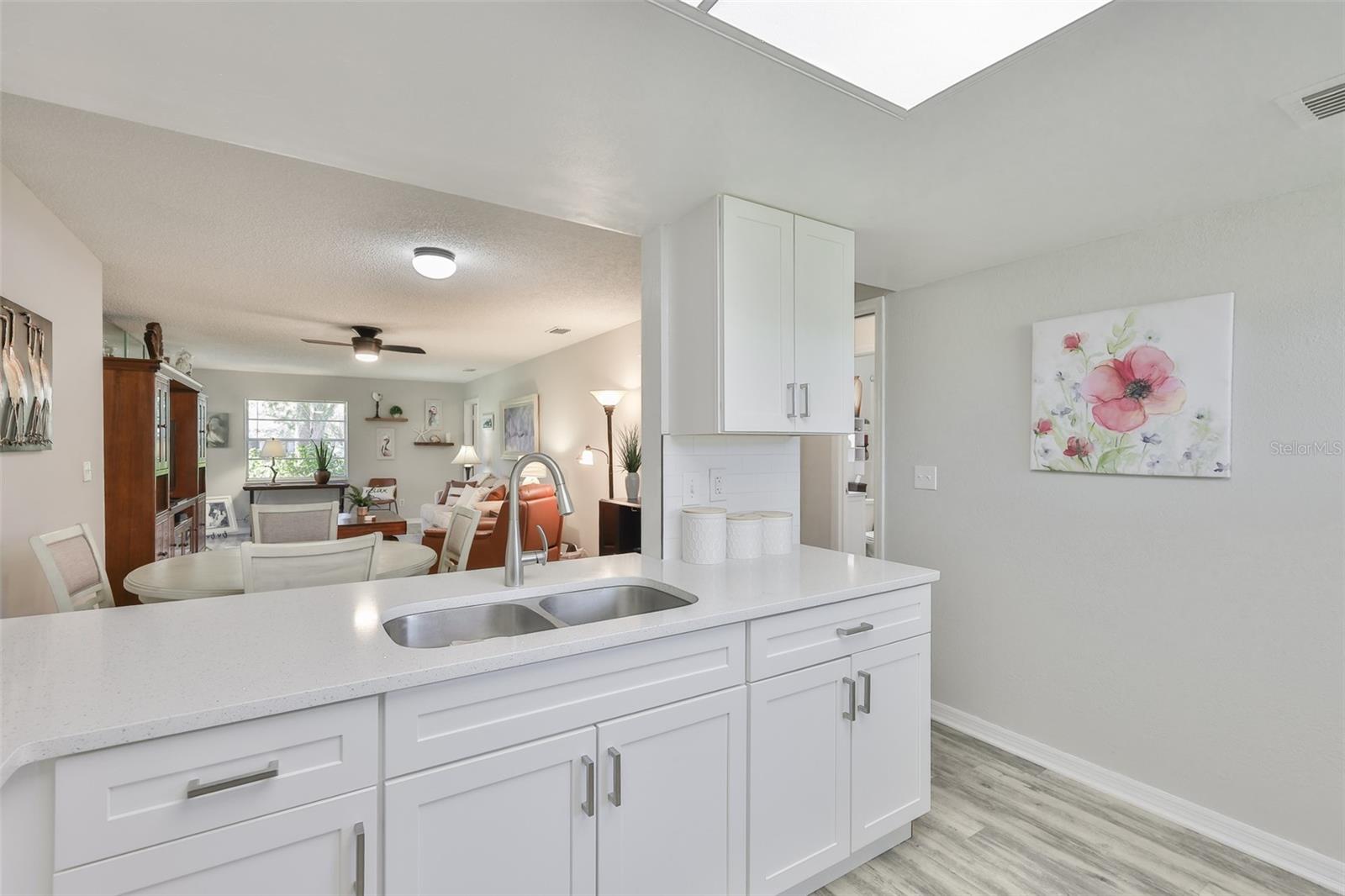 Image 12 of 43 For 2009 Halmrock Place 176