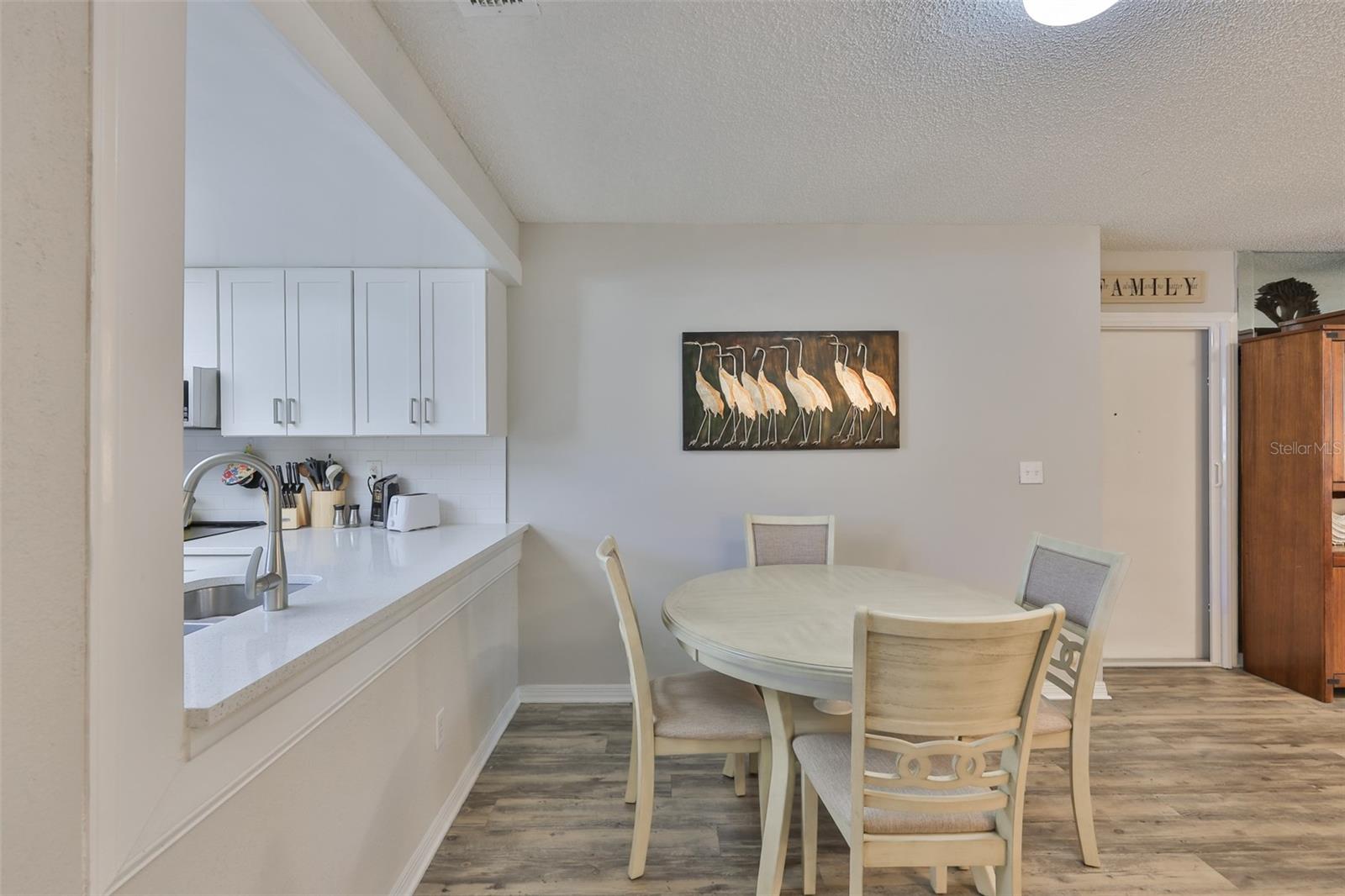 Image 15 of 43 For 2009 Halmrock Place 176