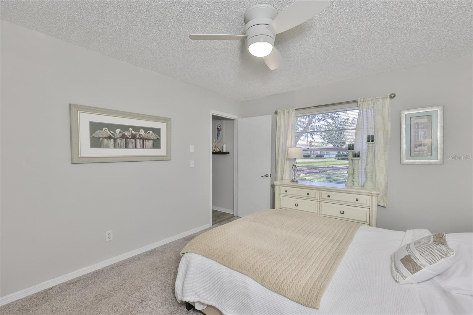 Image 18 of 43 For 2009 Halmrock Place 176