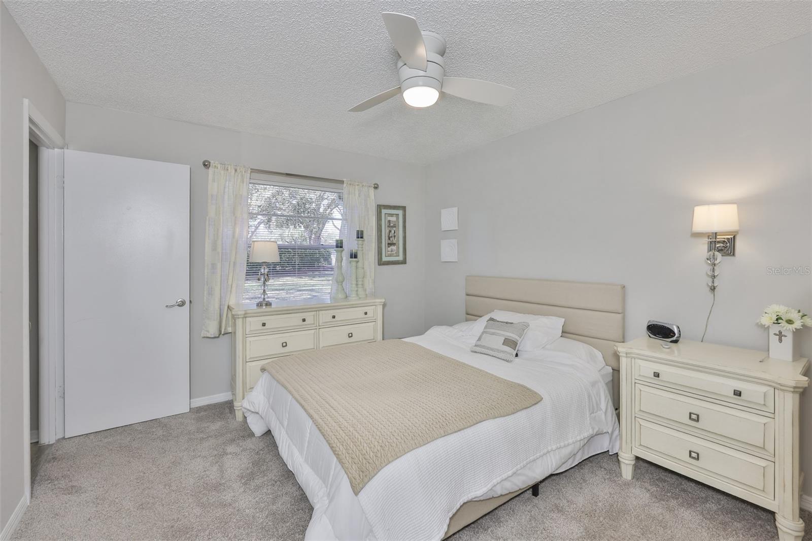 Image 19 of 43 For 2009 Halmrock Place 176