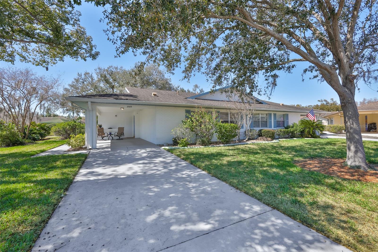 Image 2 of 43 For 2009 Halmrock Place 176