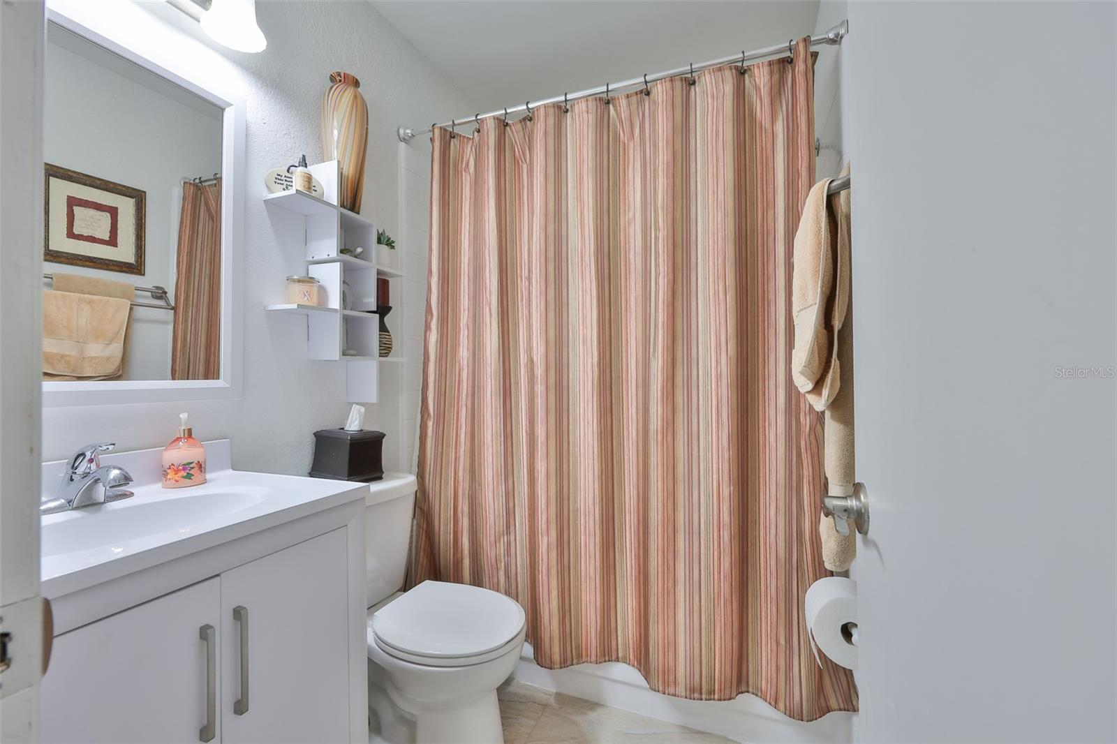 Image 23 of 43 For 2009 Halmrock Place 176