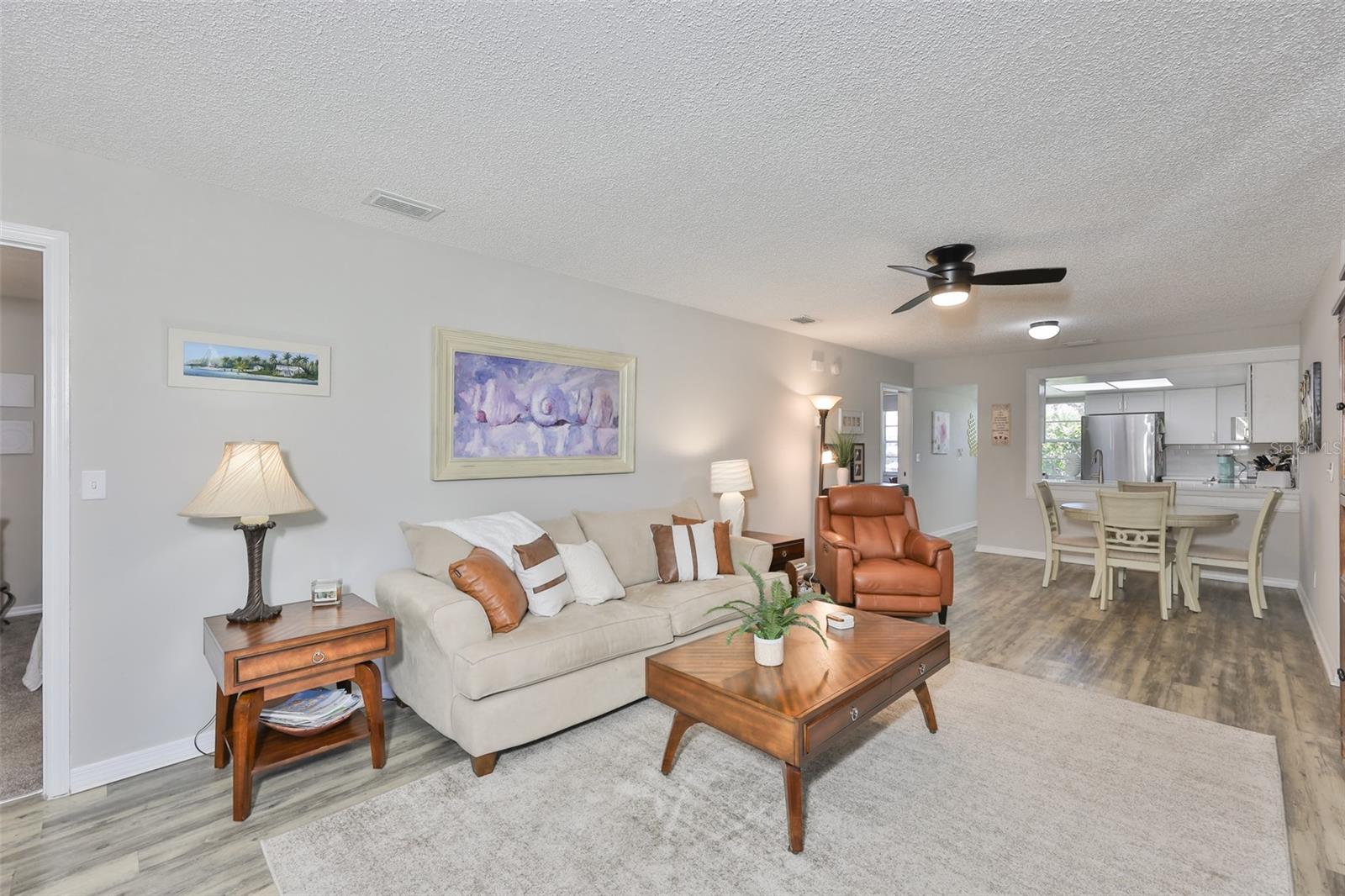 Image 8 of 43 For 2009 Halmrock Place 176