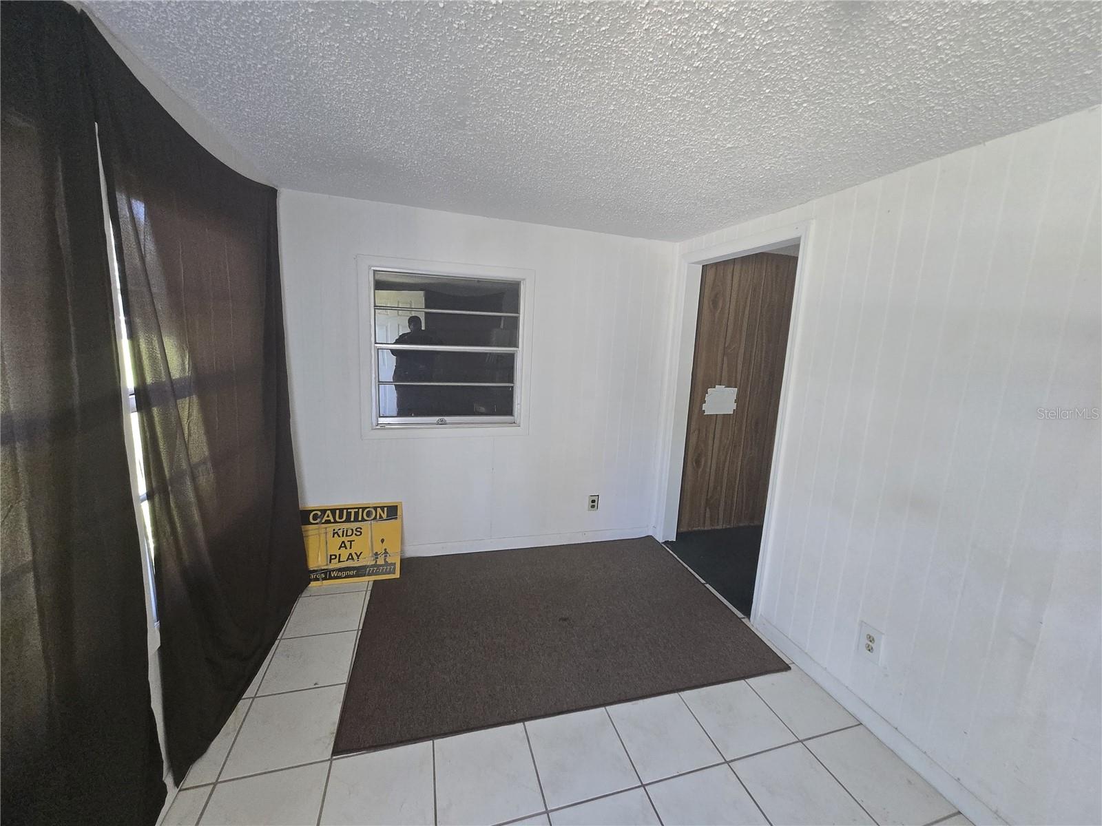 Image 15 of 29 For 171 Putnam Grove Road