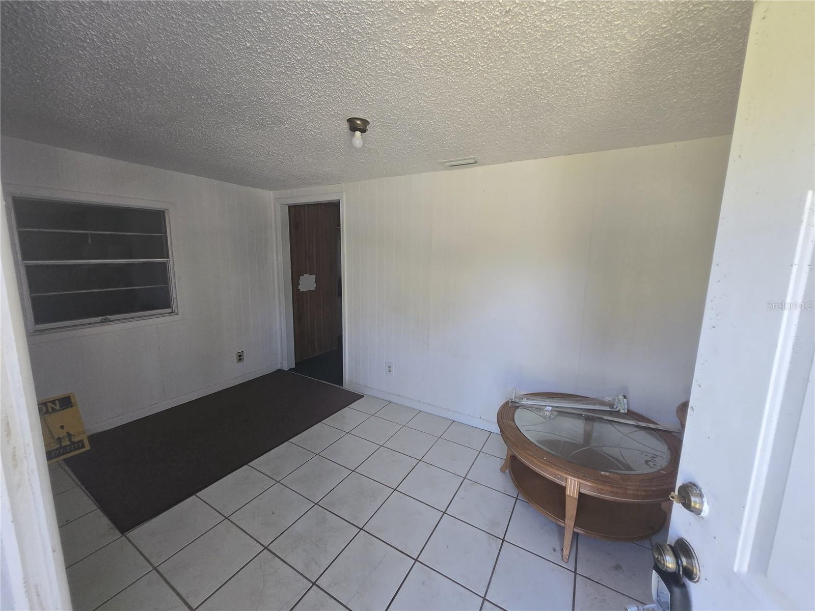 Image 19 of 29 For 171 Putnam Grove Road