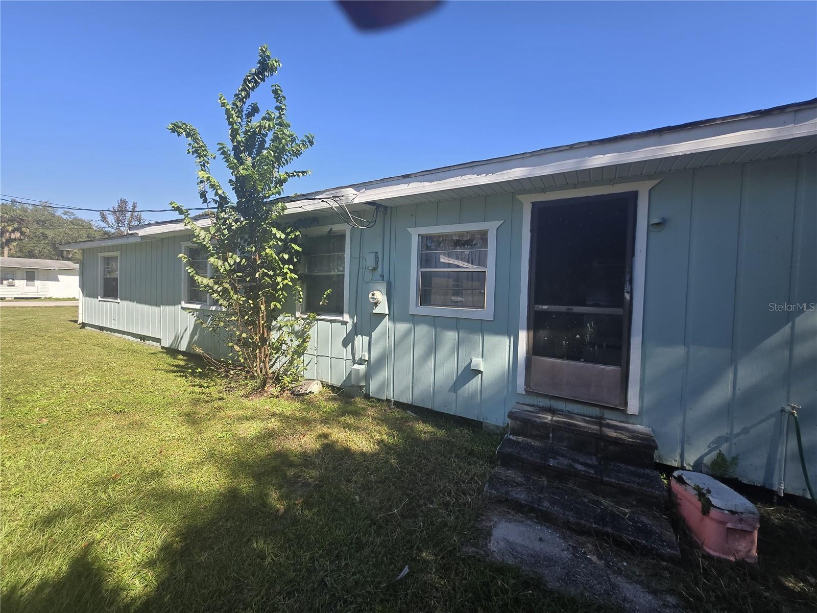 Image 3 of 29 For 171 Putnam Grove Road