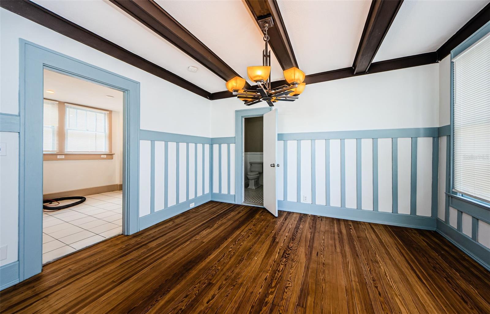 Image 14 of 32 For 620 Earle Avenue N