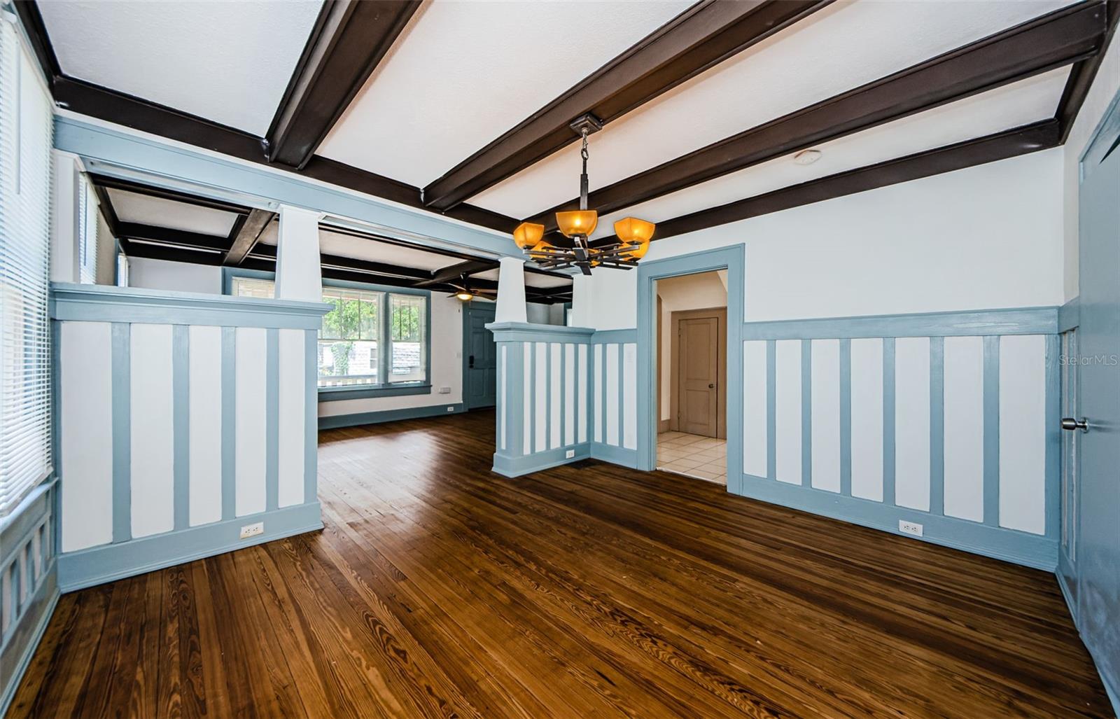 Image 16 of 32 For 620 Earle Avenue N