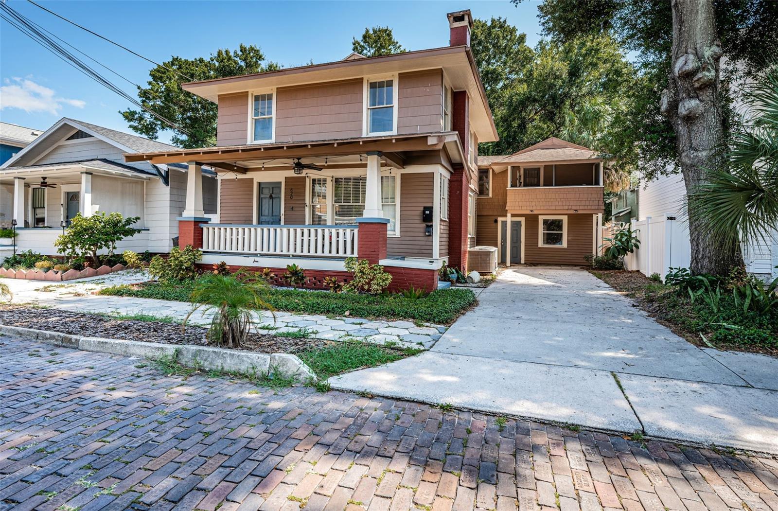 Image 2 of 32 For 620 Earle Avenue N