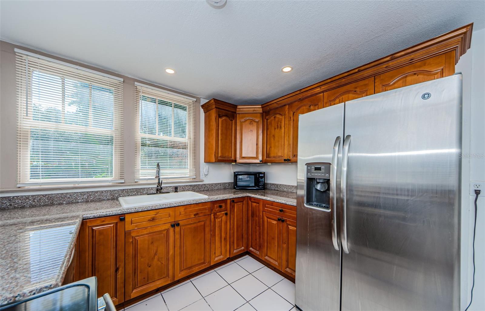 Image 5 of 32 For 620 Earle Avenue N