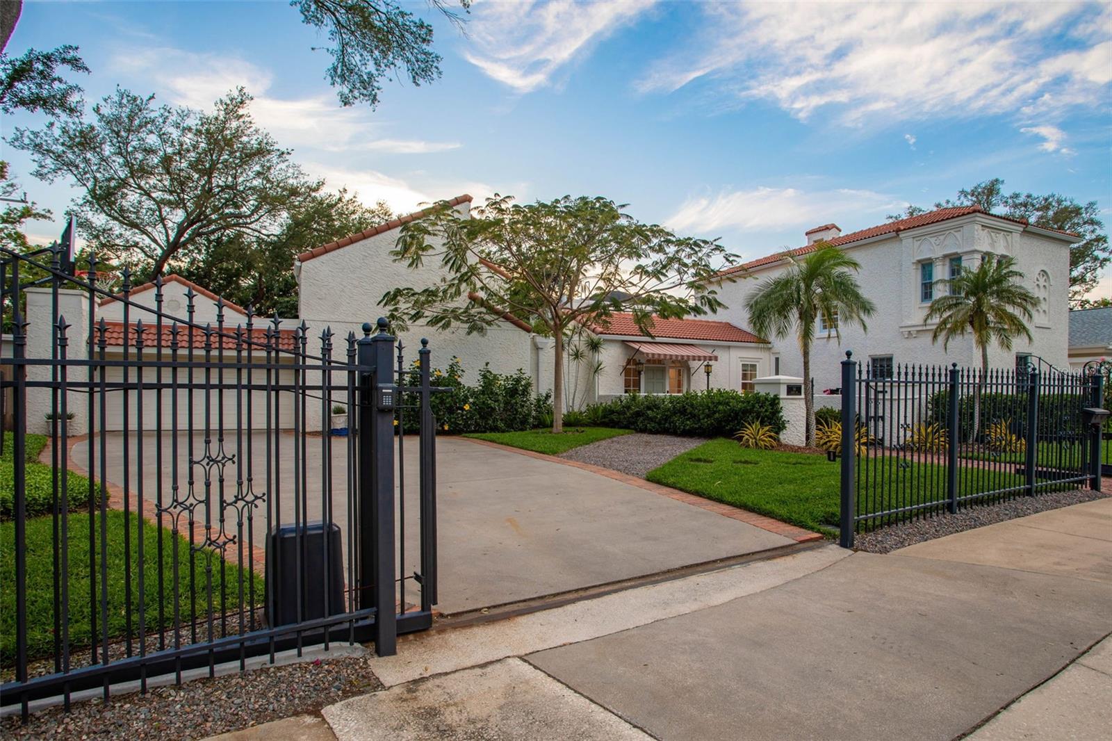 Image 2 of 50 For 54 Aegean Avenue