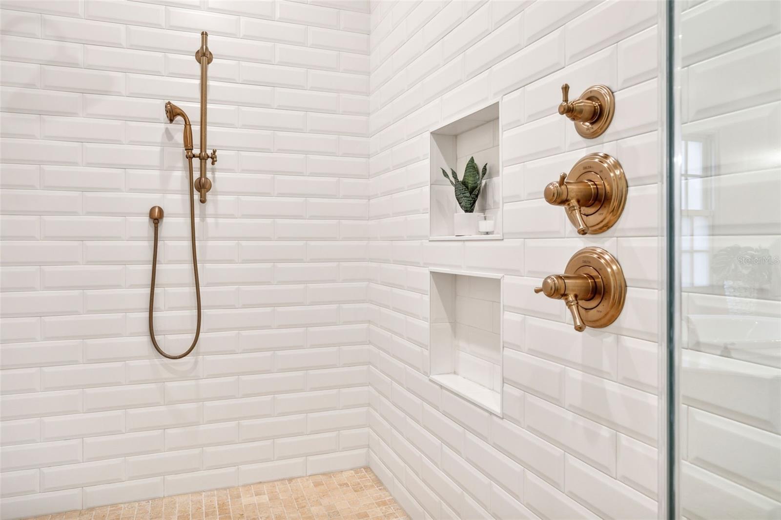 Image 34 of 50 For 54 Aegean Avenue