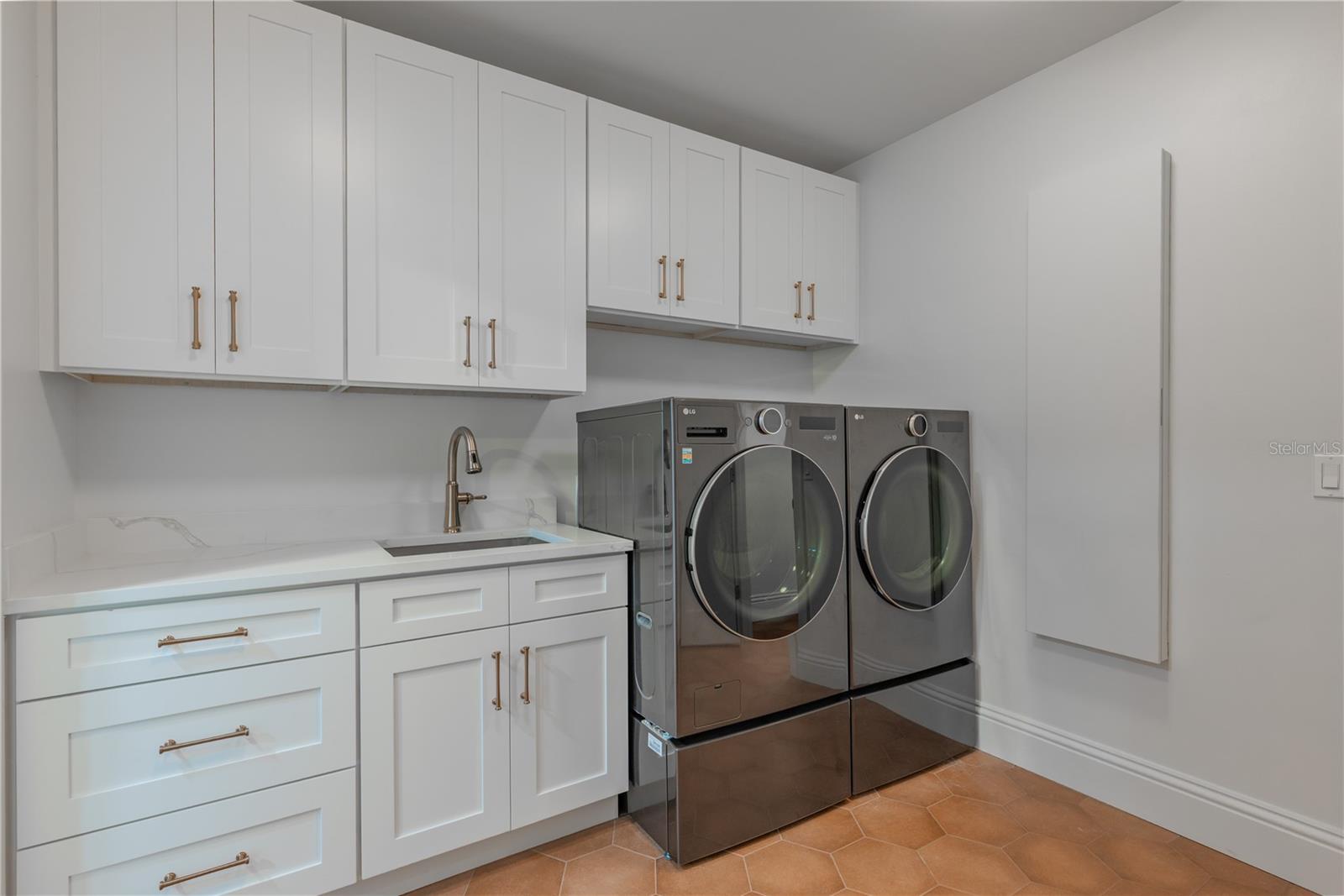 Image 47 of 50 For 54 Aegean Avenue