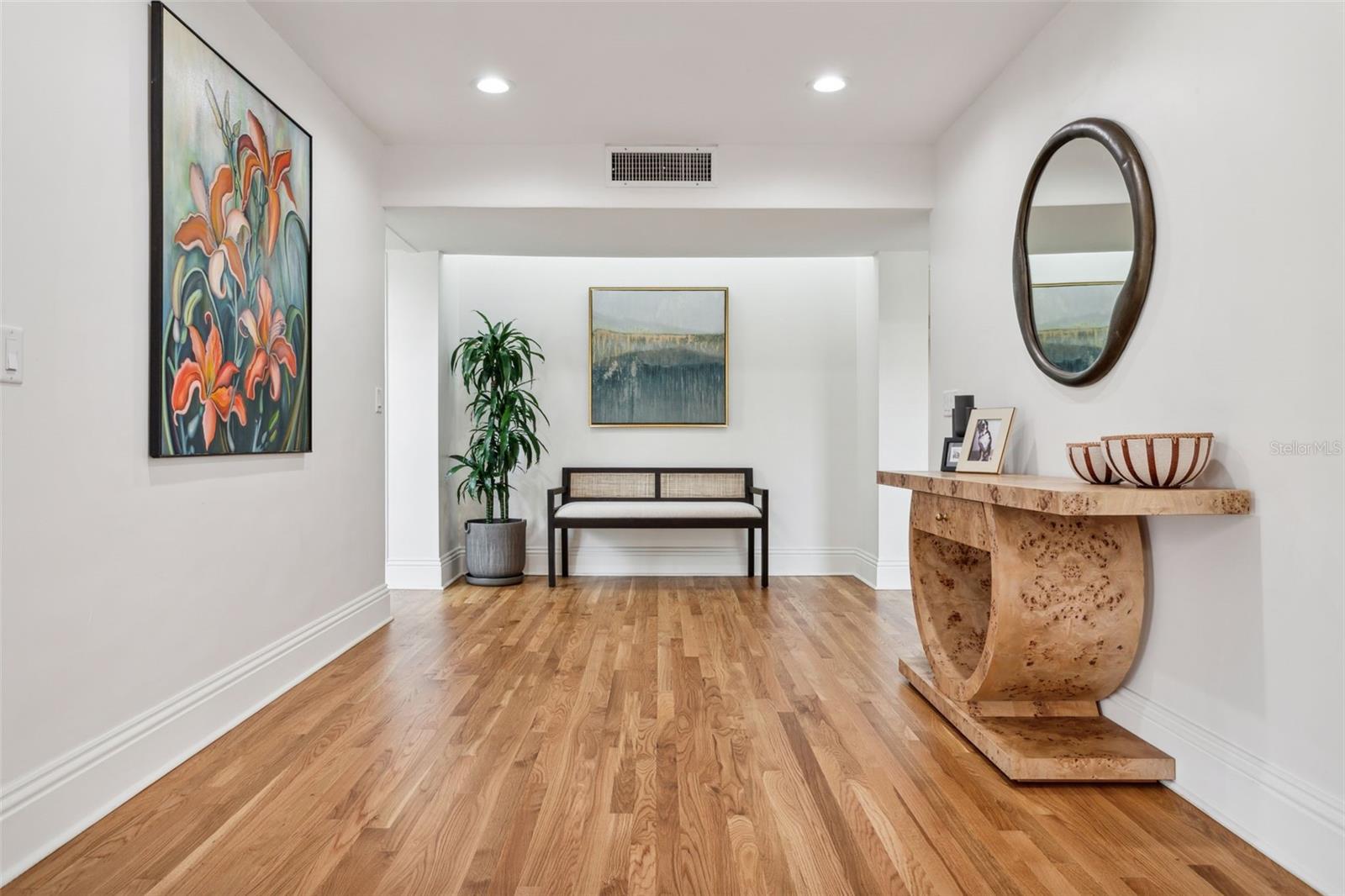 Image 8 of 50 For 54 Aegean Avenue