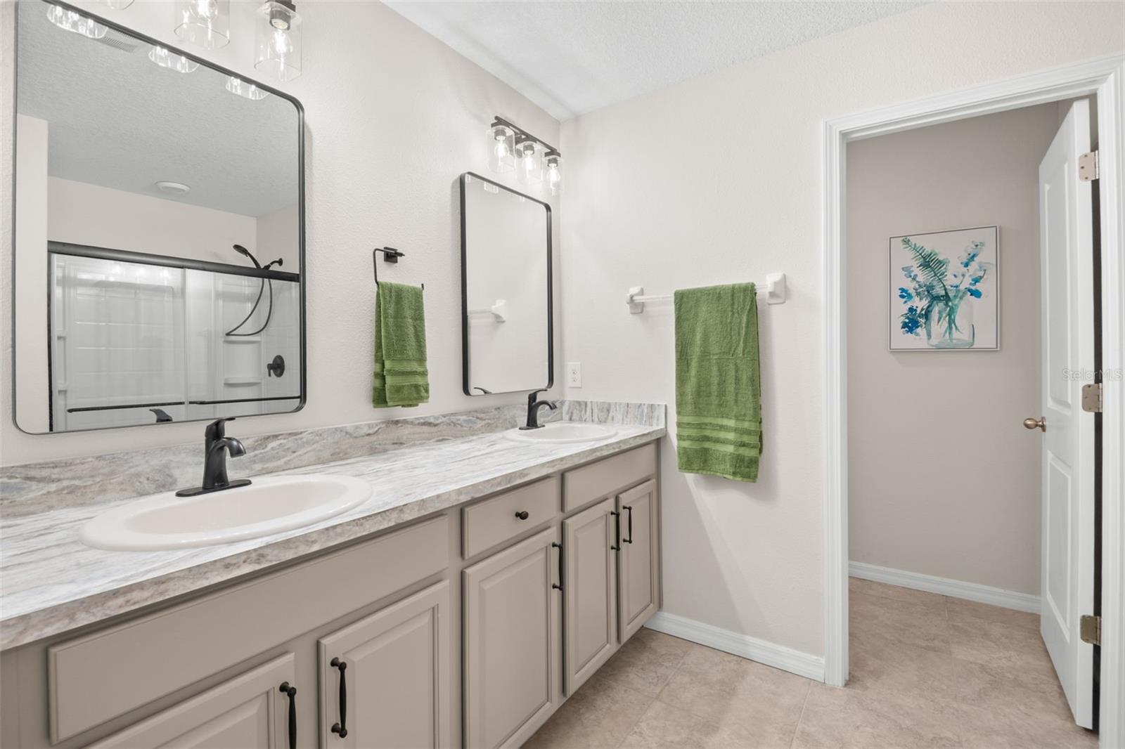 Image 20 of 49 For 6708 Hazelnut Spice Drive