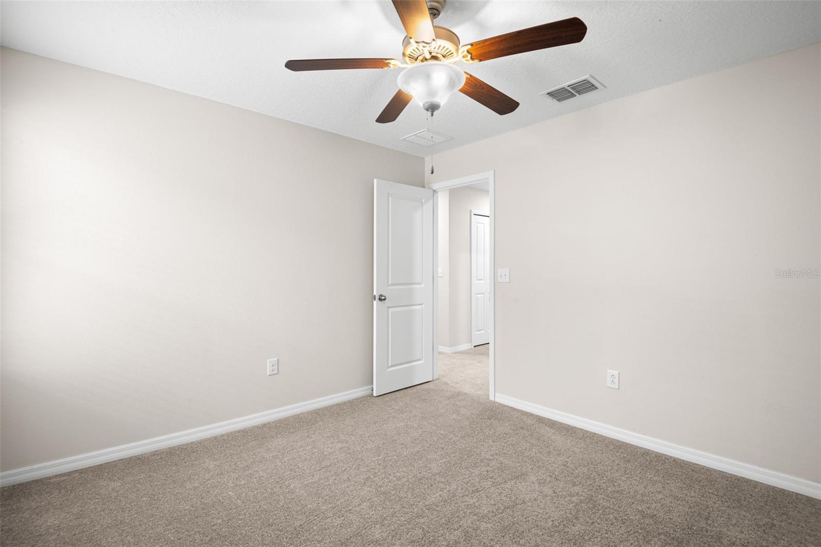 Image 31 of 49 For 6708 Hazelnut Spice Drive