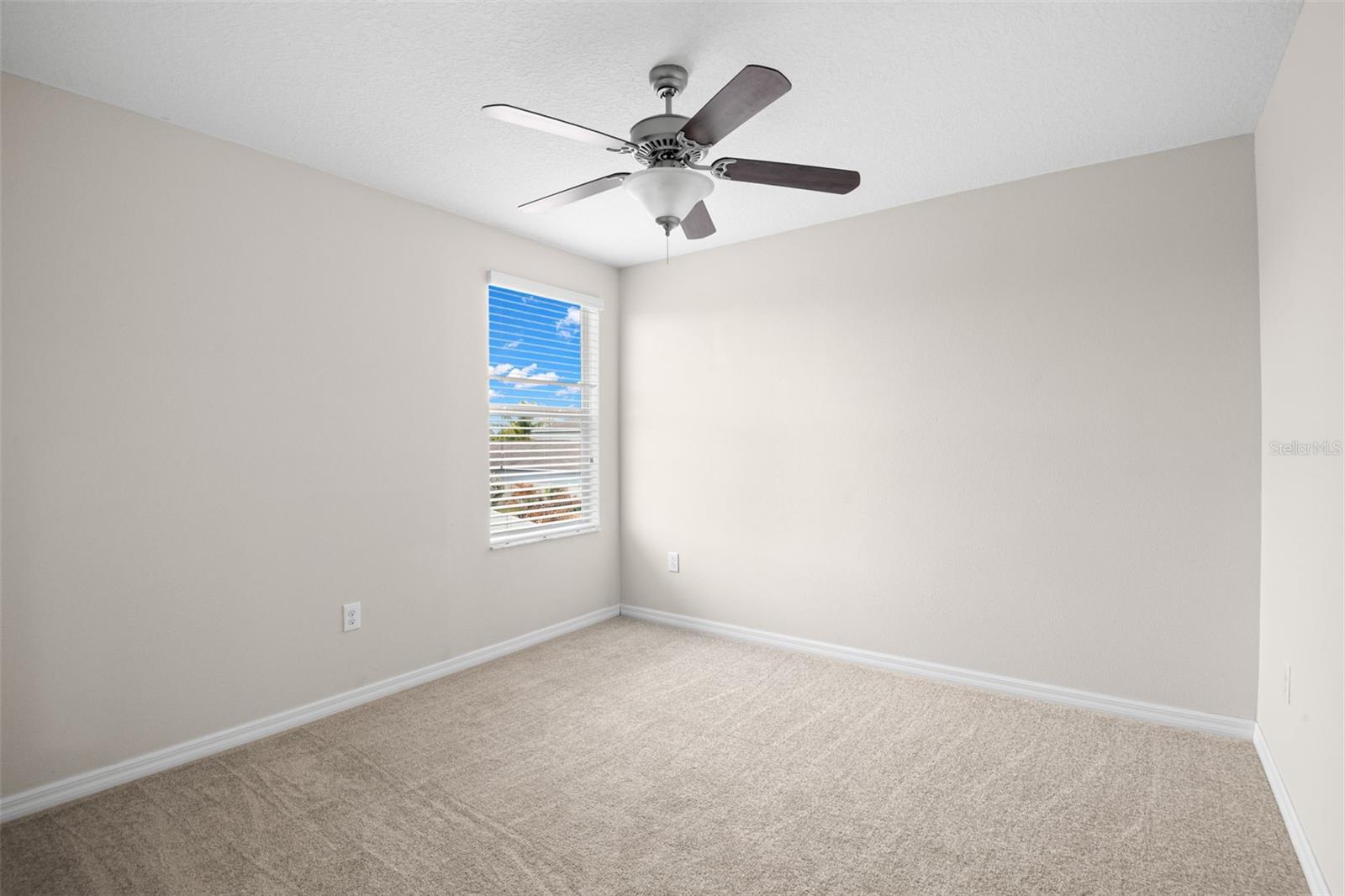 Image 32 of 49 For 6708 Hazelnut Spice Drive