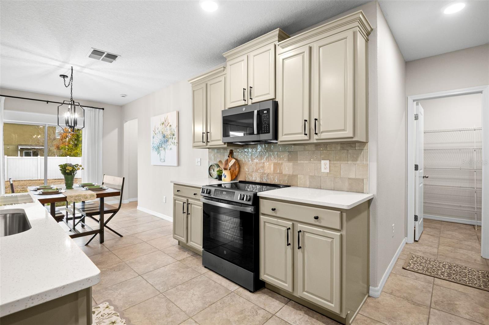 Image 9 of 49 For 6708 Hazelnut Spice Drive