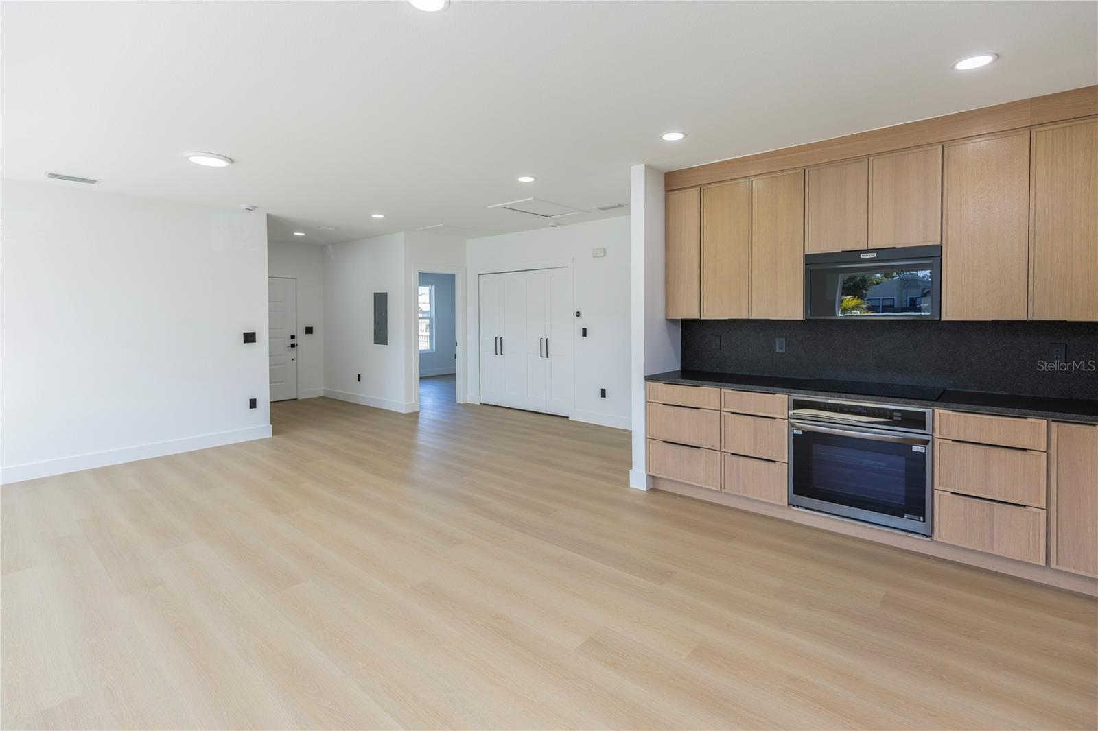 Image 12 of 50 For 1834-1836 19th Street S