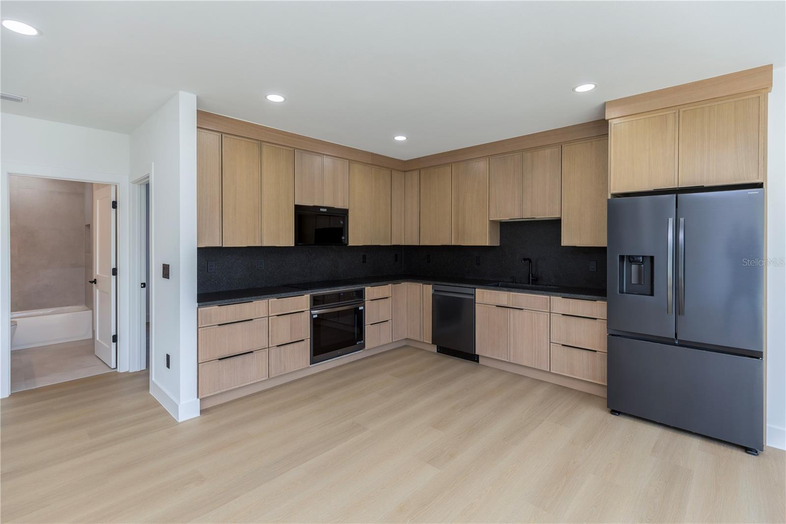 Image 19 of 50 For 1834-1836 19th Street S