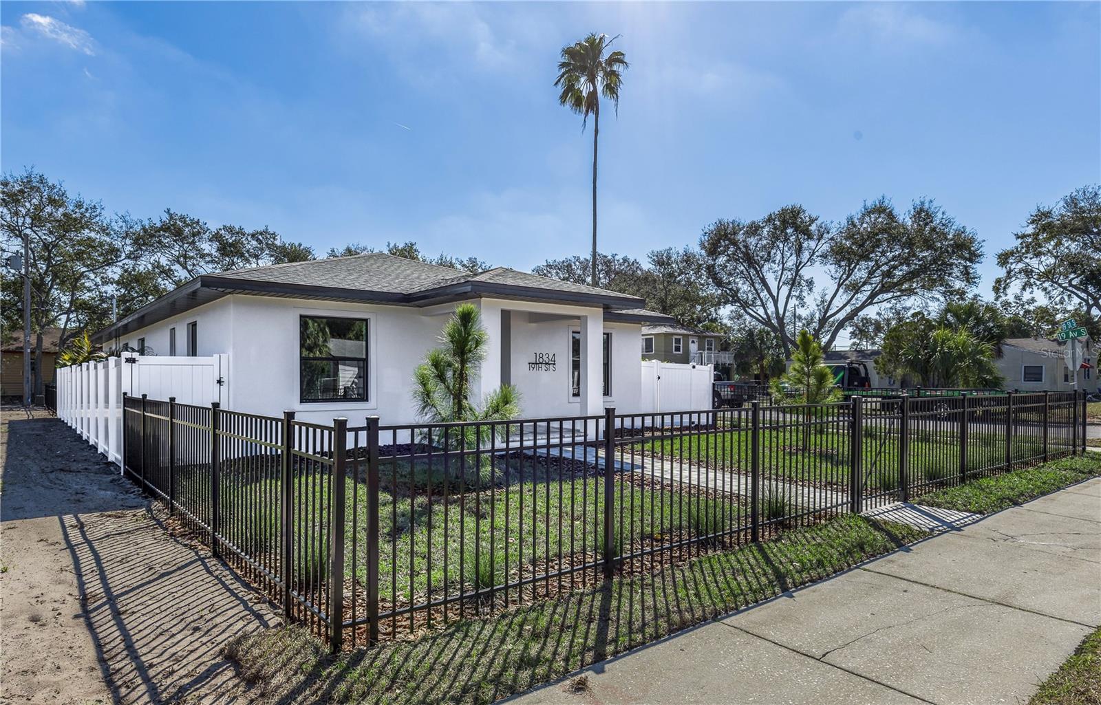 Image 2 of 50 For 1834-1836 19th Street S