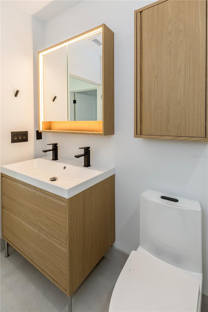 Image 21 of 50 For 1834-1836 19th Street S