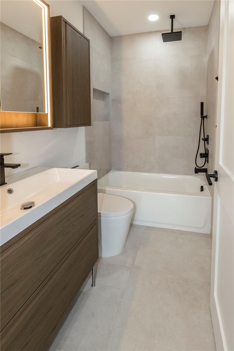 Image 46 of 50 For 1834-1836 19th Street S