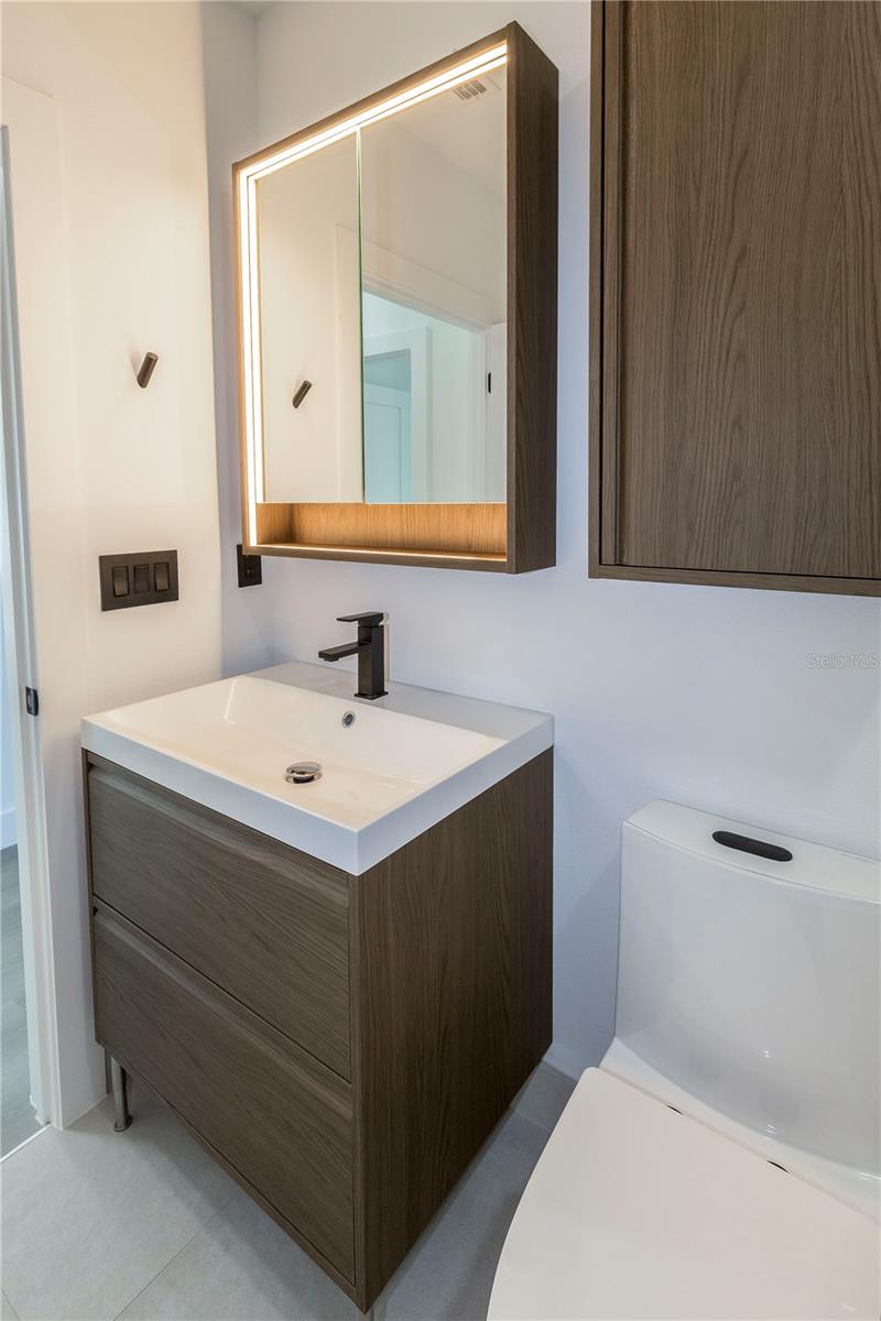 Image 47 of 50 For 1834-1836 19th Street S