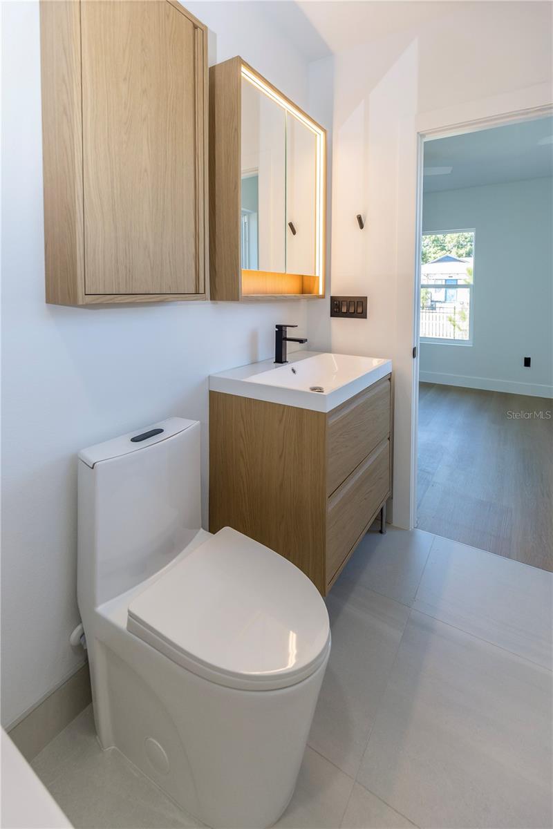 Image 9 of 50 For 1834-1836 19th Street S